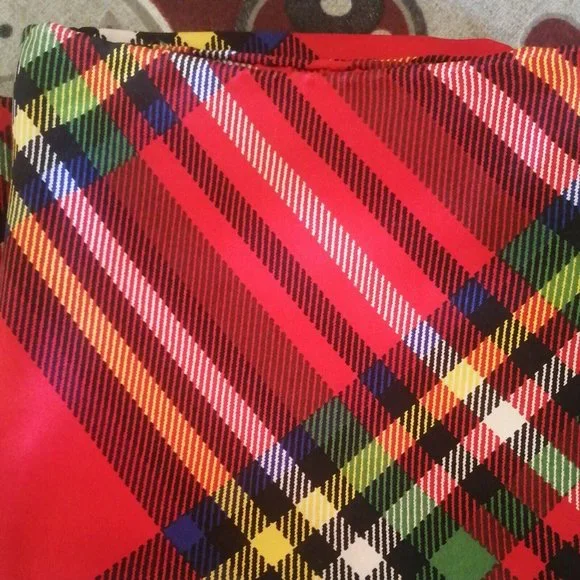 DUNEDIN Red Plaids & Checks Silk Scarf 31"/31,5" EX COND - Picture 4 of 8